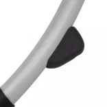 krémszínű geometrikus formájú kültéri acél napozóágy