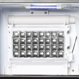 fekete jégkockakészítő 45 kg / 24 óra