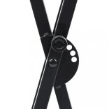 fekete dupla merevítésű billentyűzetállvány és szék