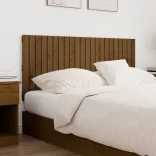 mézbarna tömör fenyőfa fali fejtámla 140x3x60 cm