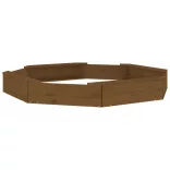 mézbarna nyolcszög alakú tömör fenyőfa homokozó ülésekkel