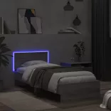 szürke sonoma színű ágykeret fejtámlával és LED-ekkel 75x190 cm